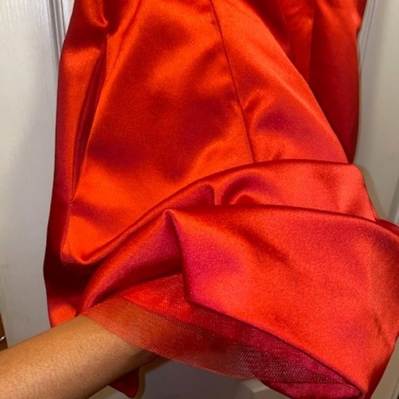 BEBE Little Red Corvette - Picture 7 of 9